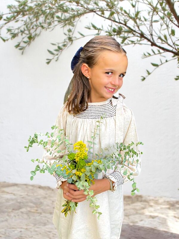 Vestido Beige Bordado - Imagen 4